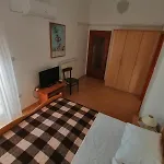 Soba S Kupaonom Za 2 Osobe, 300m Od Plaze Daire Novi Vinodolski